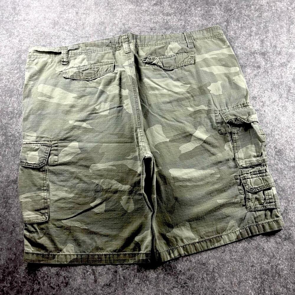 Vintage Plugg Men’s 48 Camo Baggy Cargo Shorts Y2K Olive Ripstop Hip Hop
